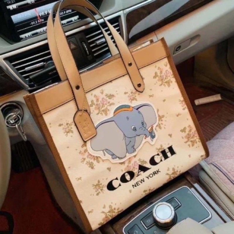 กระเป๋าถือ กระเป๋าดัมโบ้ กระเป๋าtote กระเป๋าช้อปปิ้ง พร้อมส่ง ราคาถูกกระเป๋าช้าง สีครีม หูหนัง ใส่โน้ตบุค