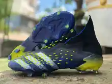 ภาพขนาดย่อของสินค้ารองเท้าสตั๊ด รองเท้าฟุตบอล Adidas_Predator FREAK + FG