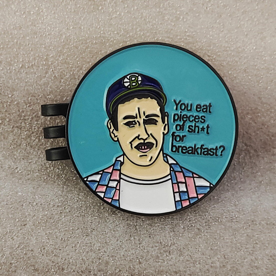 คลิปหมวกกอล์ฟเฉพาะจุดใหม่พร้อมความสนุกสนาน Happy Gilmore เครื่องหมาย