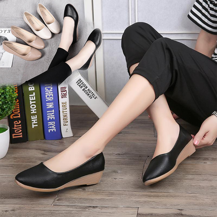 รองเท้าคัชชูหนังรองเท้าคัชชูหัวแหลม Women's Shoes Slanted Heel