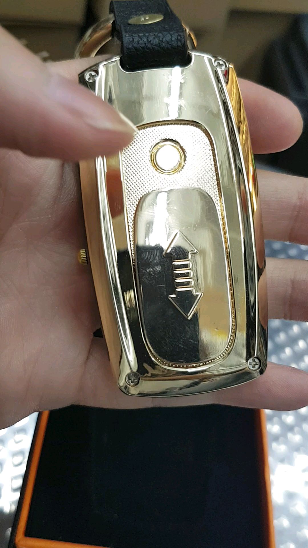 Best saller AUDI พวงกุญแจ นาฬิกา ไฟแช็ค แป้นเหยียบกันลื่น logo logoรถ โลโก้รถ ดุมล้อ BENZ