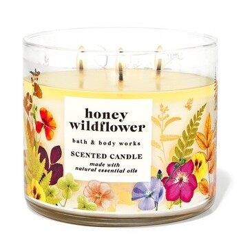 เทียนหอม Bath Body Works กลิ่น Winter Peach Marhmallow , Eucalyptus Mint , Midnight Blue Citrus , Tis The Season , Daydream  สร้างบรรยากาศดีๆภายในบ้าน สี Honey Wildflower สี Honey Wildflower