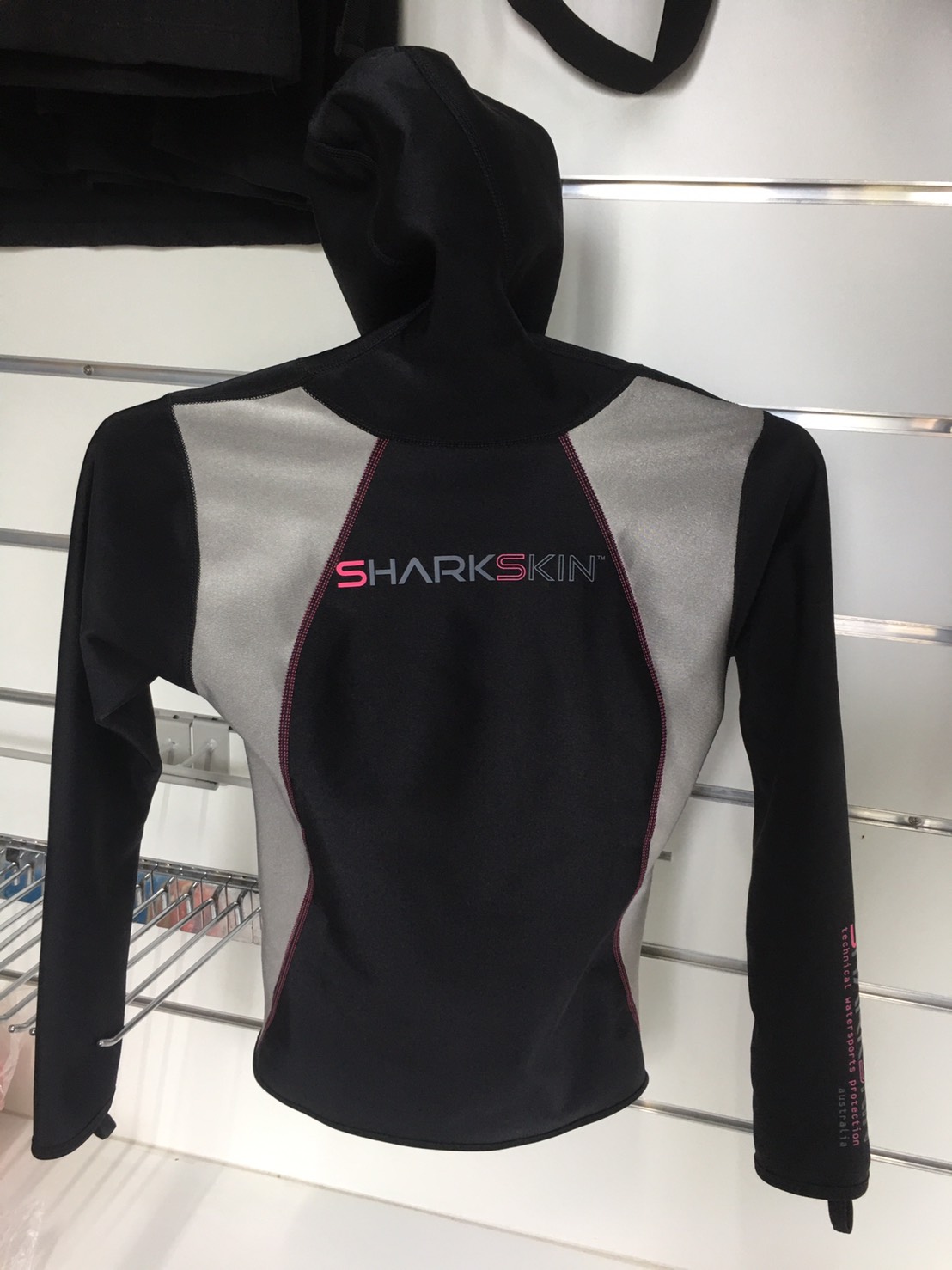 Sharkskin Chill-Proof Hooded Shirt Features