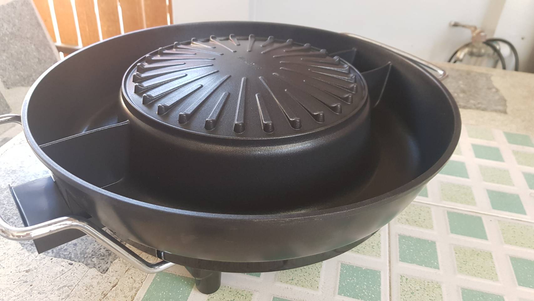 ดูภาพ Smarthome เตาปิ้งย่าง รุ่น SMEG-1800 ตัวกระทะเคลือบ NON-STICK เพิ่มเติม Smarthome เตาปิ้งย่าง รุ่น SMEG-1800 ตัวกระทะเคลือบ NON-STICK
