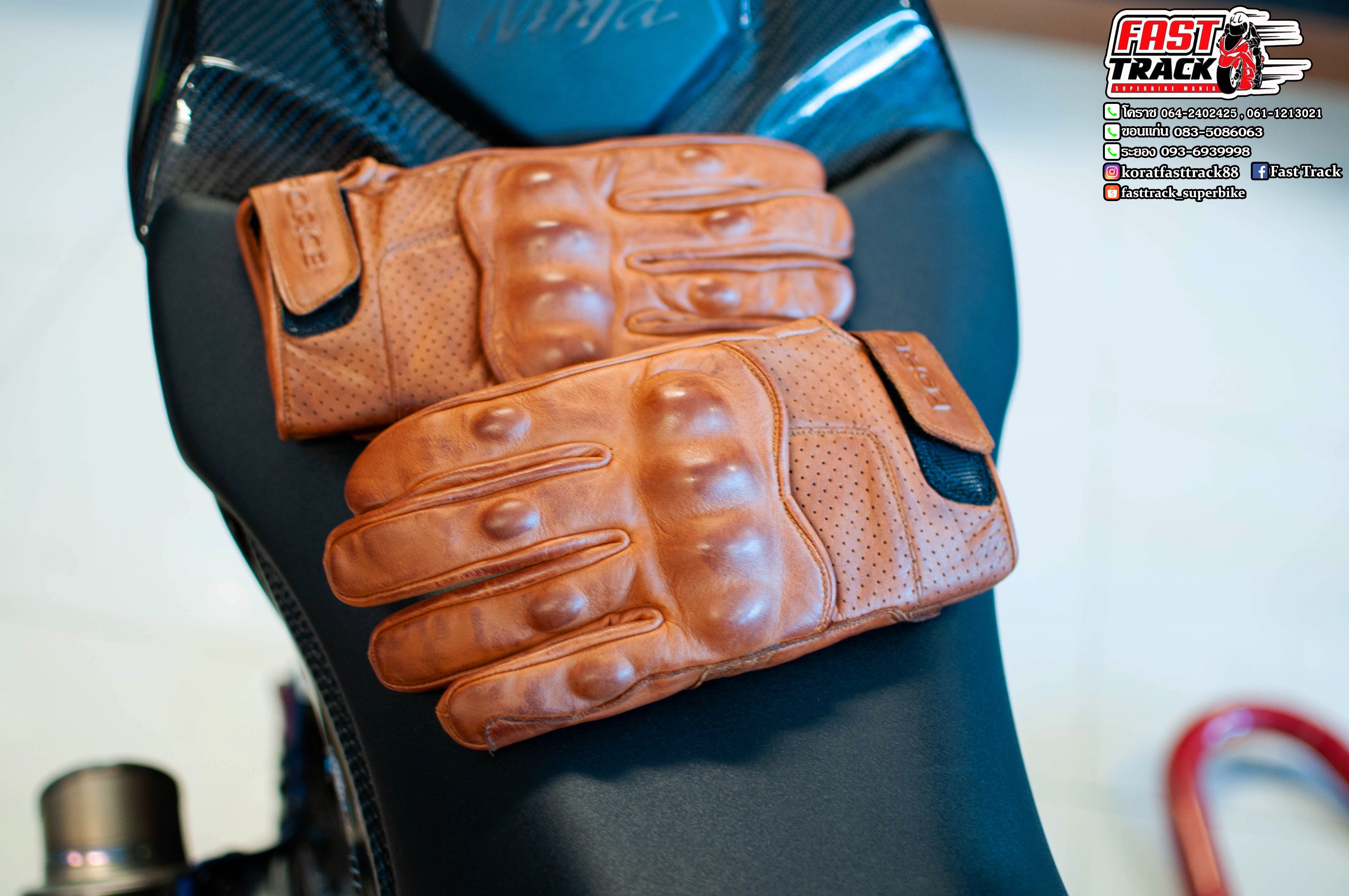 Force รุ่น Cafe ถุงมือหนังข้อสั้น