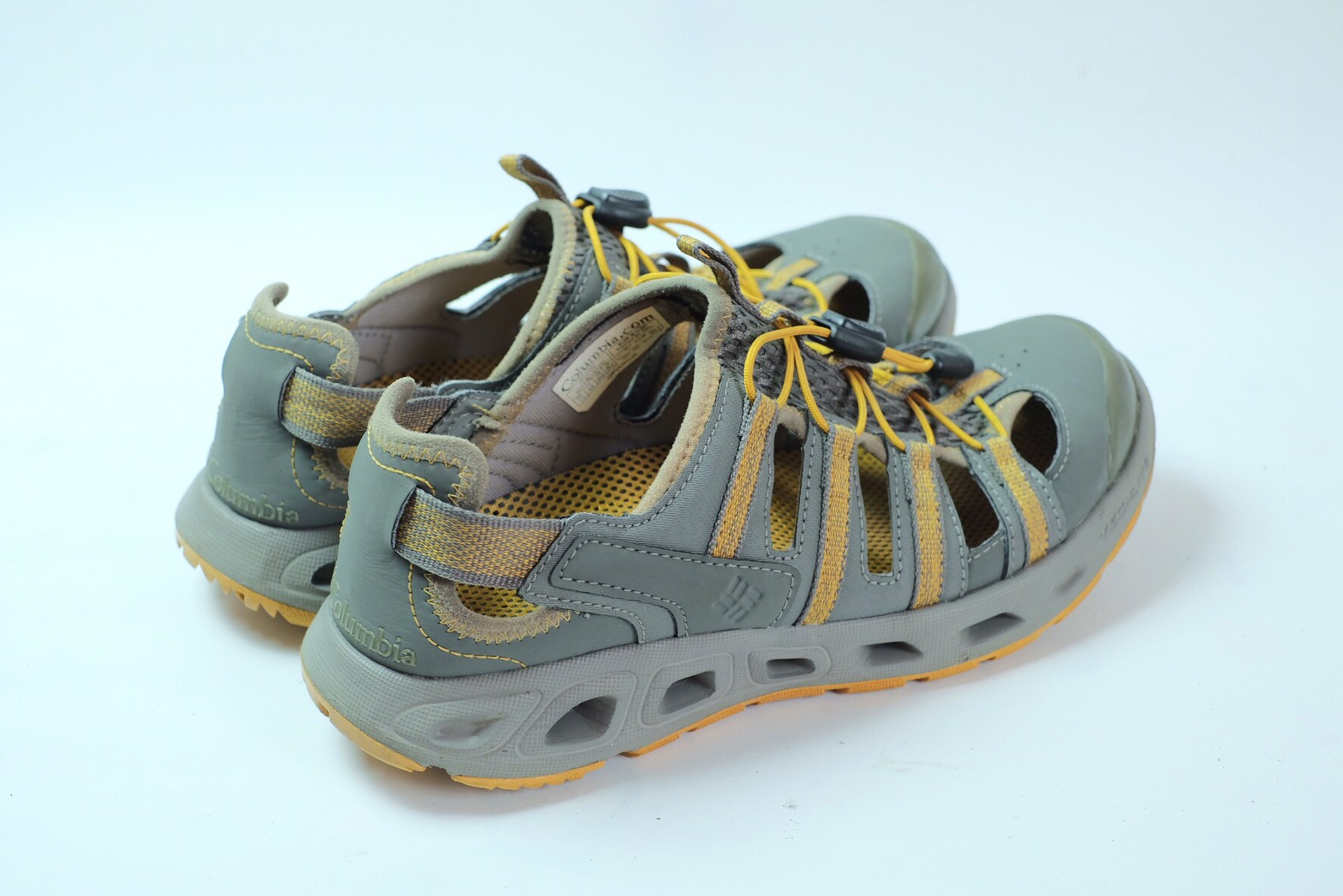 Columbia TECHLITE VENT SANDALS Size 40 (มือสอง สภาพดี) รองเท้า