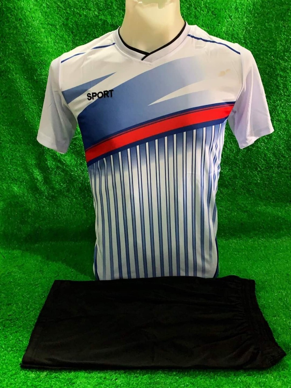 ชุดกีฬาใส่สบายลายเปลี่ยนใหม่ตลอดลายได้ไม่ตรงกับรูปที่ลงไว้ เสื้อกีฬาผู้ชายได้ทั้ง  เสื้อ กางเกง ชุดกีฬาราคาถูก Sport Cloth Sport Wear Football Suit - Annshop  1585200217 - Thaipick