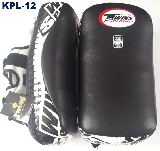 Twins special Curved Kick Pads KPL-12  Black- White (M,L) for Training MMA K1 เป้าเตะแบบโค้ง ทวินส์สเปเชียล ดำ-ขาว หนังแท้ สำหรับเทรนเนอร์ ในการฝึกซ้อมนักมวย