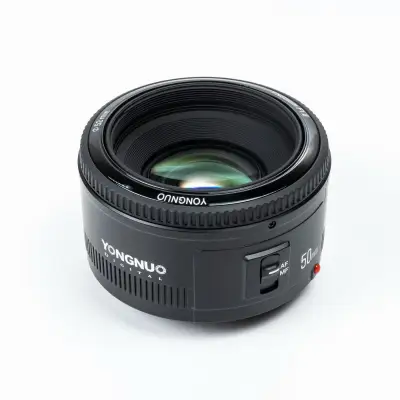 Yongnuo 50mm F1.8 เลนส์ออโต้โฟกัส สำหรับใส่กล้อง Canon DSLR ( YN AUTO FOCUS Lens 50mm F1.8 ) ( AF / MF ) ( สำหรับ Canon EF Mount / EF-S Mount ) ( EOS Camera ) ( สำหรับ กล้อง แคนนอน ) ( ออโตโฟกัส )