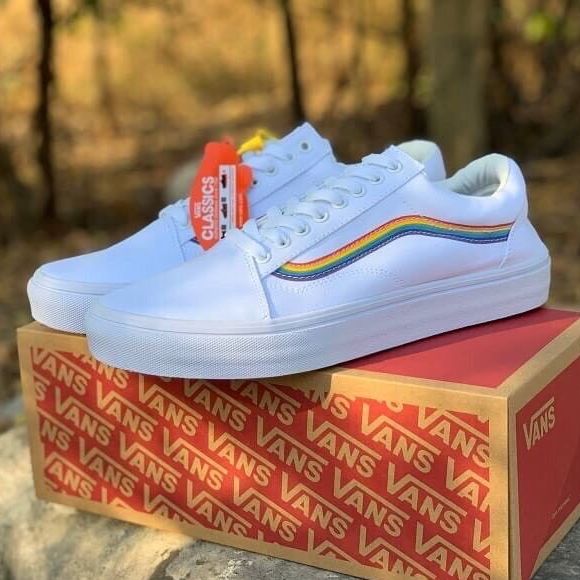 Vans old skool 2025 yacht club rainbow