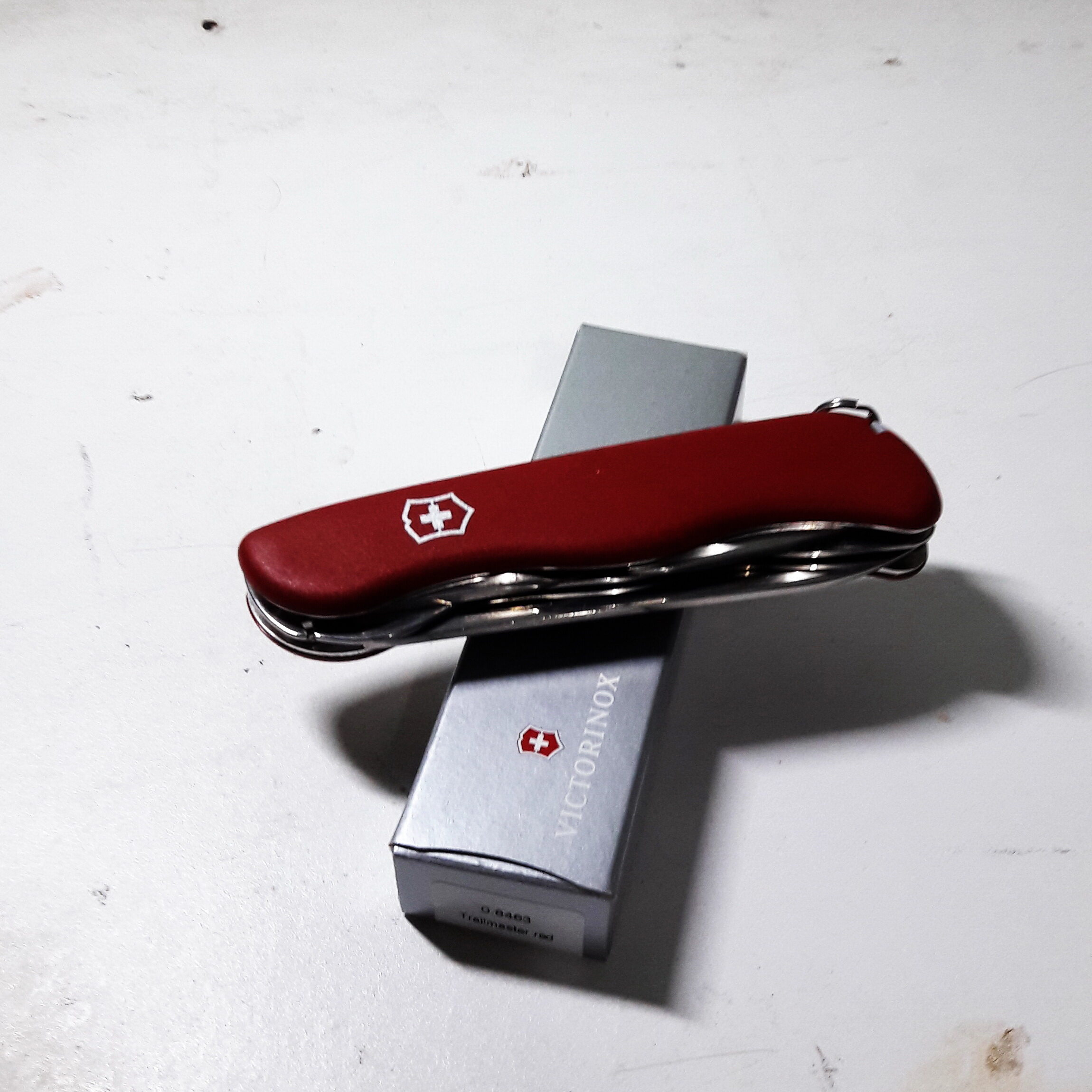 Victorinox discount trailmaster red