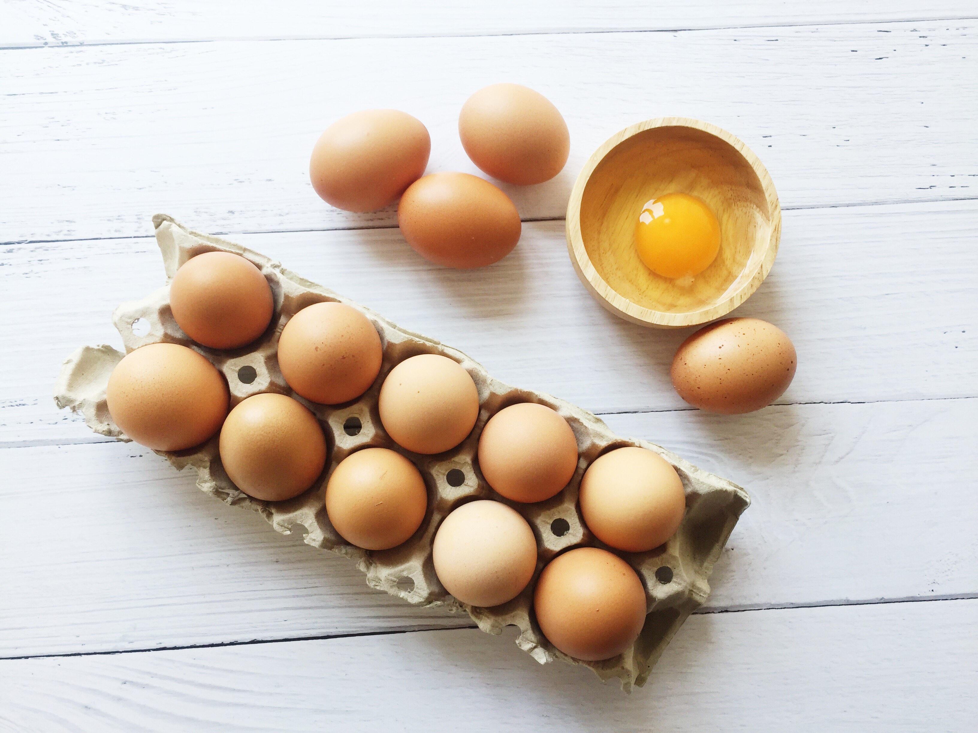 ไข่ไก่ เกษตรอินทรีย์ เลี้ยงด้วยสมุนไพร ปลอดสารเคมี (แพค 10 ฟอง)