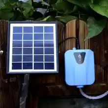 ภาพขนาดย่อของภาพหน้าปกสินค้าSolar Powered Oxygenator น้ำปั๊มออกซิเจนเครื่องฟอกอากาศในบ่อน้ำ Aquarium Airpump ออกซิเจนถังปลาคอมเพรสเซอร์ Aerator(สินค้ามี2รุ่นไห้เลือกค่ะ) จากร้าน GMY SHOP บน Lazada ภาพที่ 1