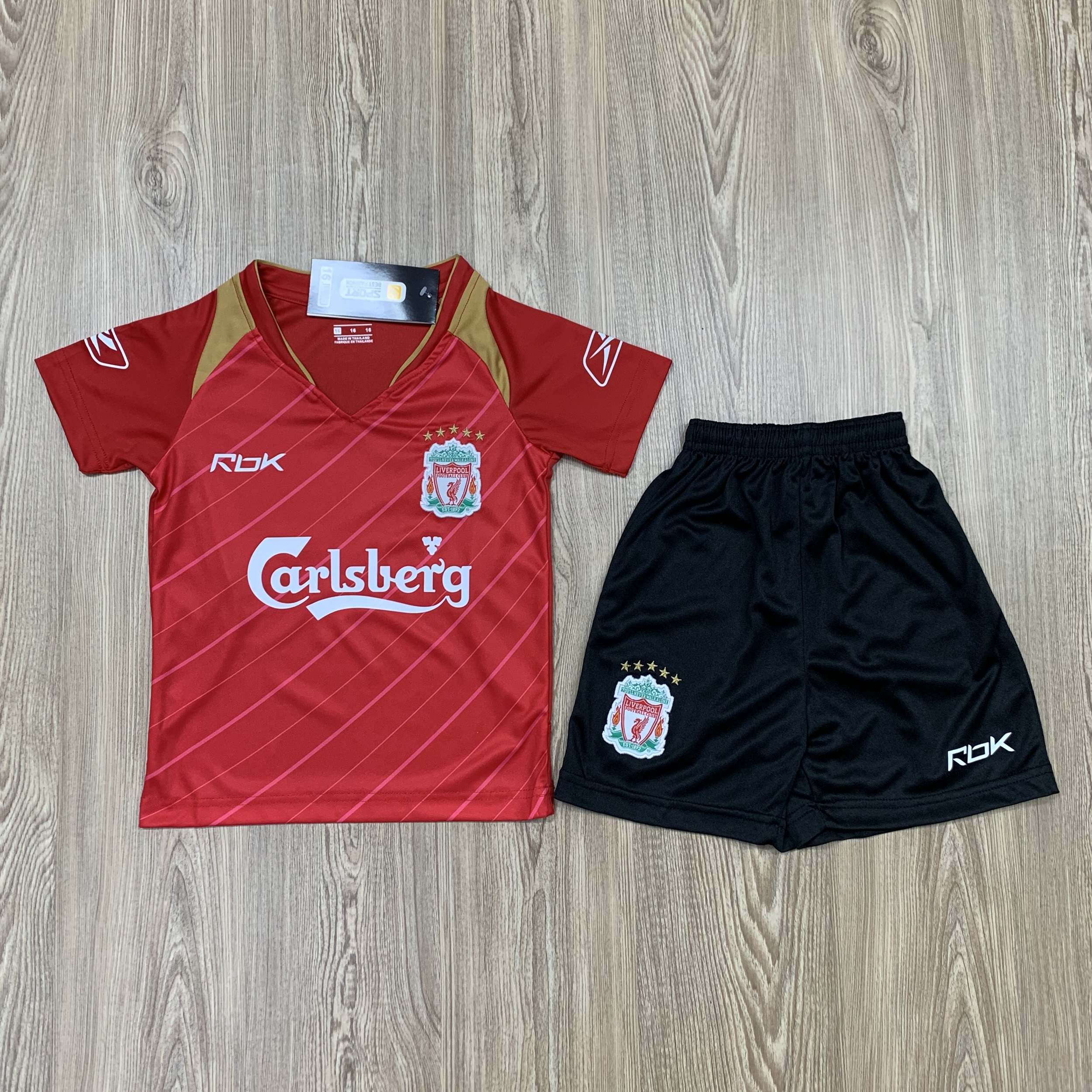 ชุดบอลเด็ก Liverpool ชุดกีฬาเด็ก ทีมลิเวอร์พูล ซื้อครั้งเดียวได้ทั้งชุด (เสื้อ+กางเกง) ตัวเดียวในราคาส่ง สินค้าเกรด-A
