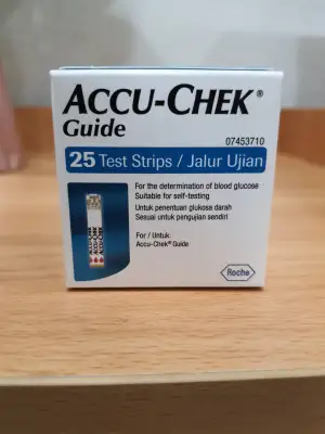 ACCU-CHEK Guide Strips แผ่นตรวจน้ำตาล 25 ชิ้น/กล่อง ( 1 กล่อง )