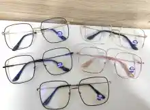 ภาพขนาดย่อของภาพหน้าปกสินค้าแว่นตาแฟชั่นกรอบแว่นแว่นตากรองแสงสีฟ้ากรอบแว่นกรองแสง จากร้าน sister1 บน Lazada