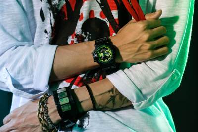 ดูภาพ นาฬิกาดิจิตอลอนาล็อก Casio G Shock สีดำ GA400LY 1A เพิ่มเติม นาฬิกาดิจิตอลอนาล็อก Casio G Shock สีดำ GA400LY 1A