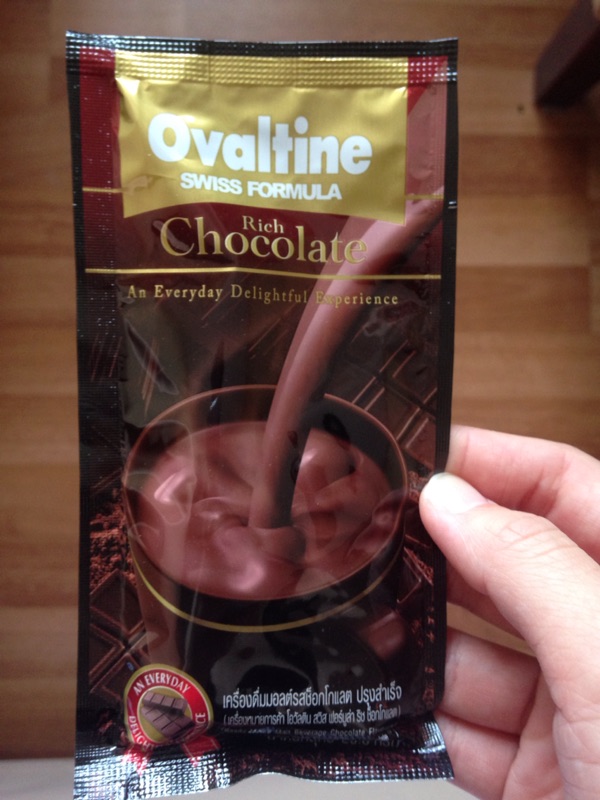 **แบ่งขาย ราคาต่อ 1 ซอง** Ovaltine Swiss Rich Chocolate โอวัลติน สวิส ริช ช็อกโกแลต (ขนาด 29.6 กรัม X 1ซอง) พร้อมส่ง!! มีปลายทาง