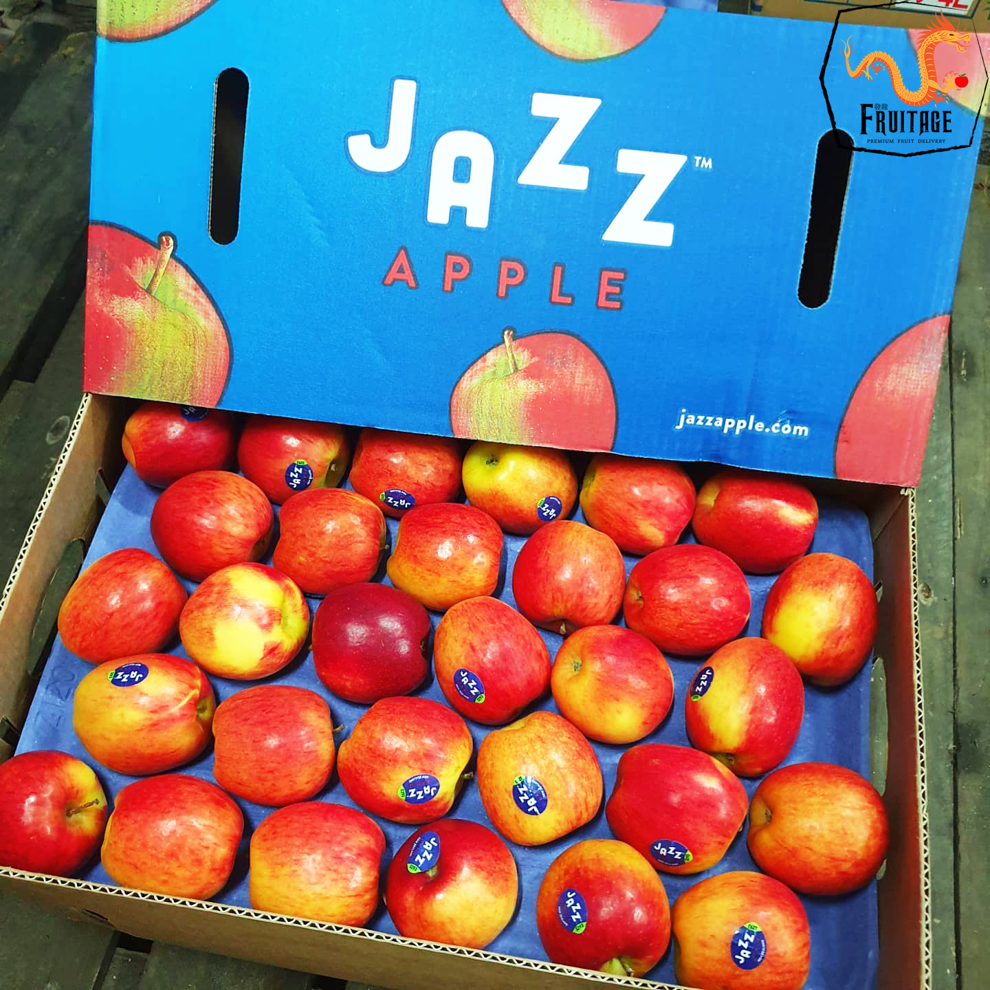 แอปเปิ้ลแจ๊ส (1ลูก) (USA/NZL) ลดพิเศษ Jazz Apple หวาน กรอบ อร่อย ! (ผลไม้ต่างประเทศ ผลไม้พรีเ