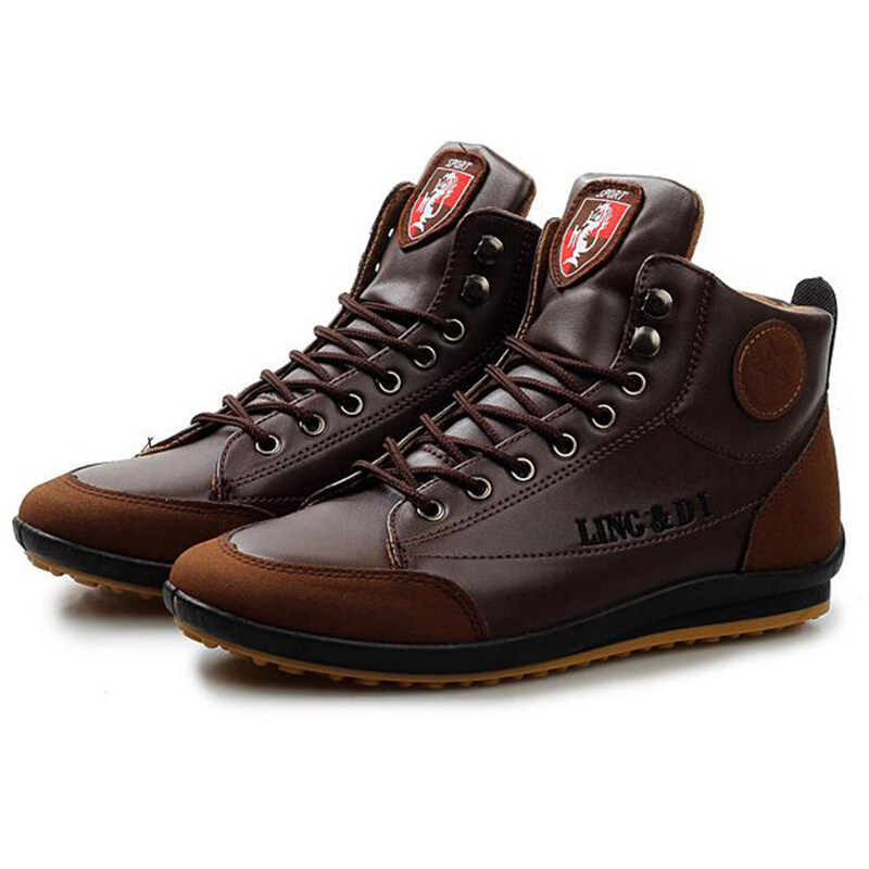 ??ทฤดูหนาวบูทหุ้มข้อแฟชั่นผู้ 2021 New รองเท้าหนังผู้ชาย รองเท้าบูท  รองเท้าบูทแฟชั่นMen shoes Men leather boots【จัดส่งฟรีค่ะ】