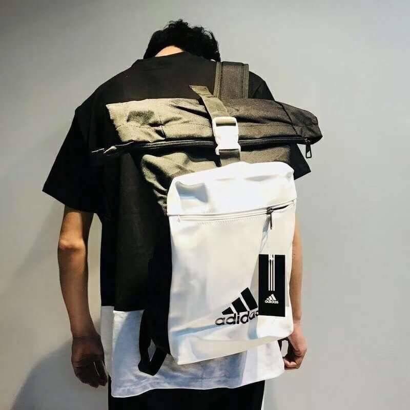 ADIDAS CORE BACKPACK กระเป๋าเป้แบ็คแพ็คสำหรับนักเดินทาง วัสดุpolyester ผสมCanvas ใบใหญ่สุดคุ้ม  Size: 14x26x45cm