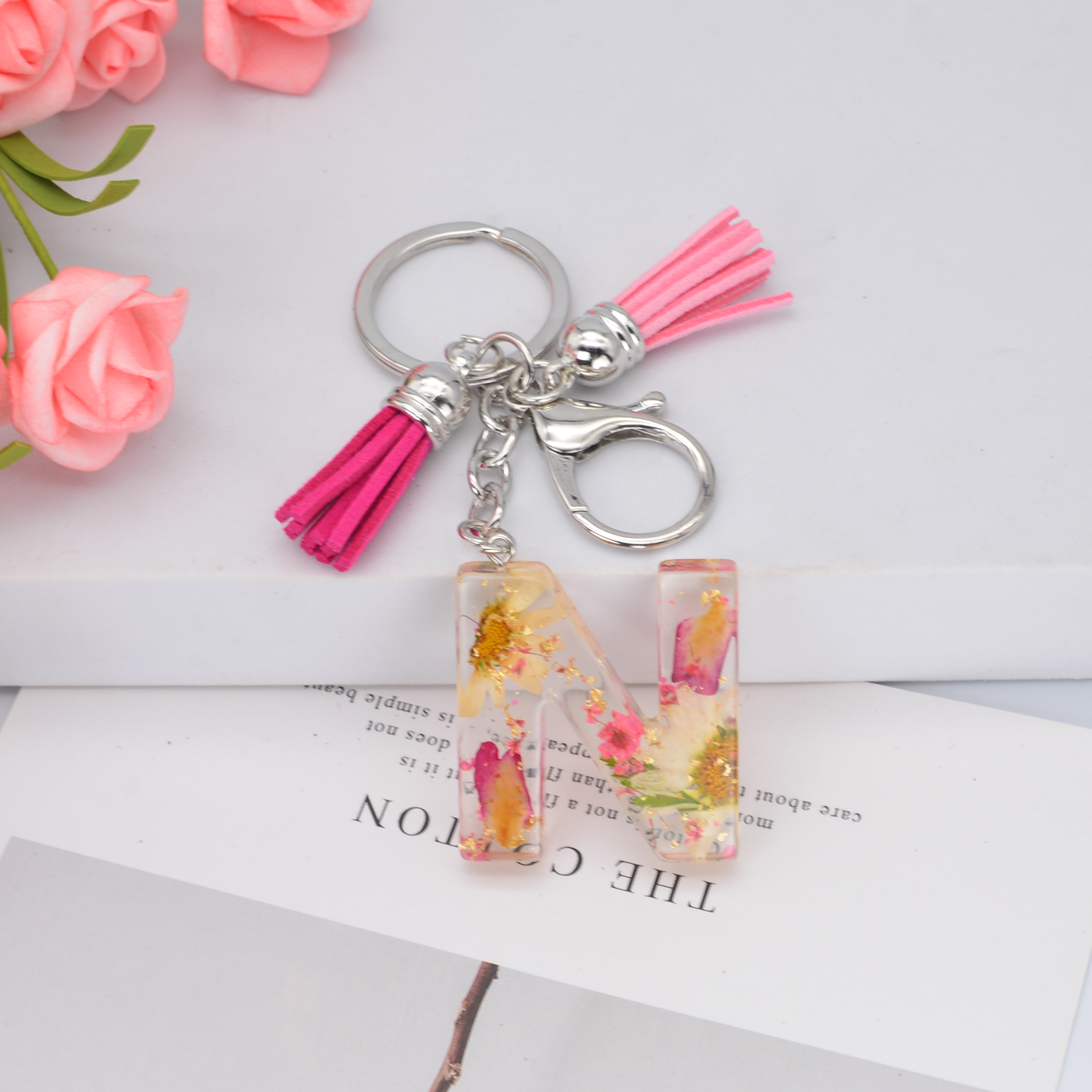 1Pc Real Dried Flower Letter Alphabet Keychain Crystal Resin Words