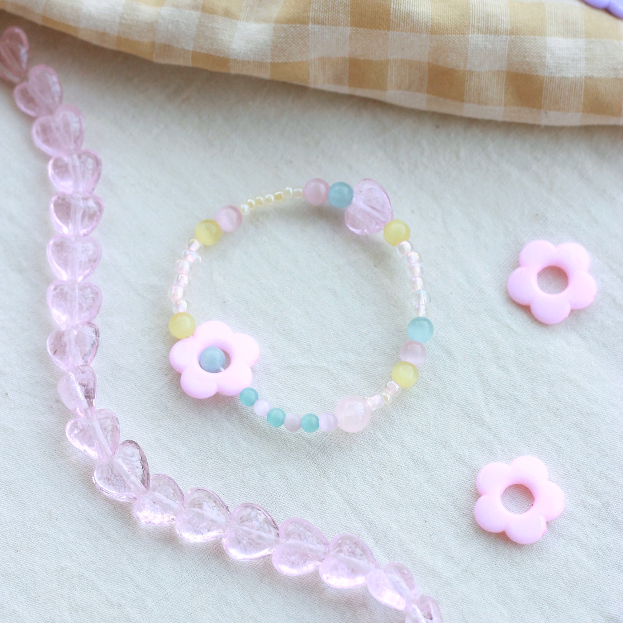(พร้อมส่ง) Bijou sweet floral #pink ข้อมือไหมยืด
