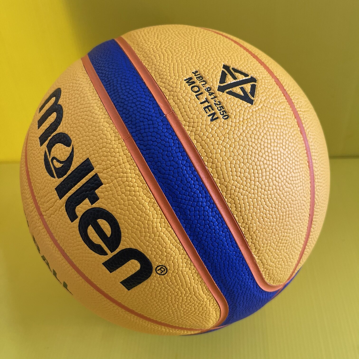 [ของแท้ 100%] ลูกบาส ลูกบาสเกตบอล Streetball Molten 3x3 ของแท้ 100% มี มอก เล่น streetball น้ำหนัก สัมผัส มาตรฐาน Fiba World Cup 3x3