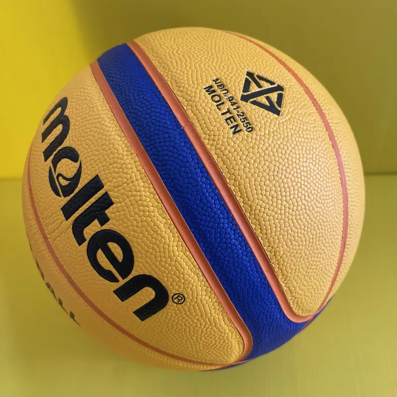 ภาพหน้าปกสินค้าลูกบาส ลูกบาสเกตบอล Streetball Molten 3x3 100% มี มอก เล่น streetball น้ำหนัก สัมผัส มาตรฐาน Fiba World Cup 3x3 จากร้าน ThaiBasShop อุปกรณ์กีฬา ขายแต่ของแท้ บน Lazada