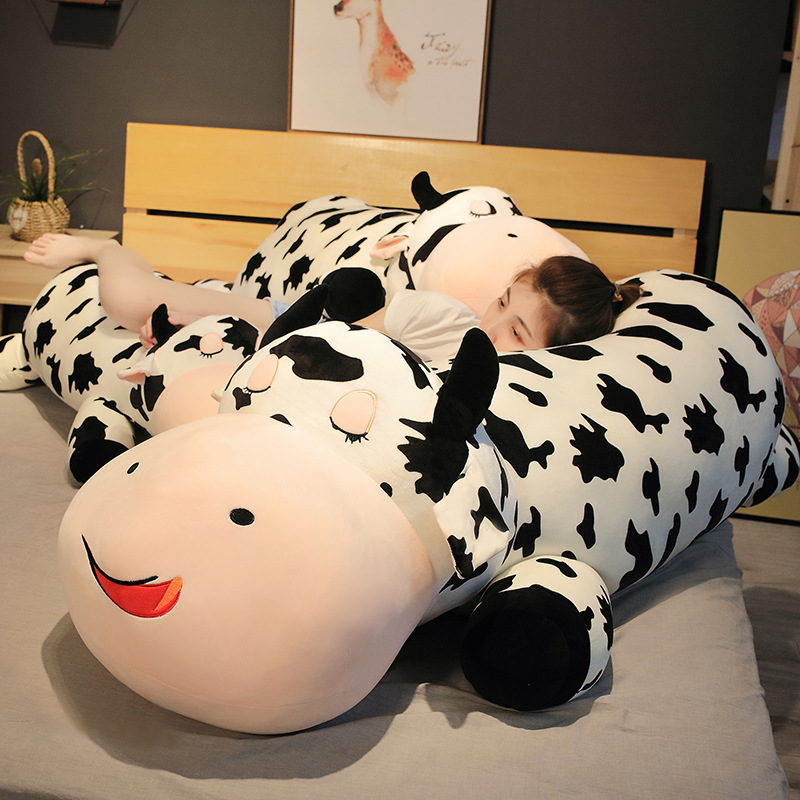 น่ารักวัวของเล่นตุ๊กตาเตียงกอดนุ่มสุดนอนแถบยาวหมอนตุ๊กตาตุ๊กตาขนาดใหญ่สาวตุ๊กตา