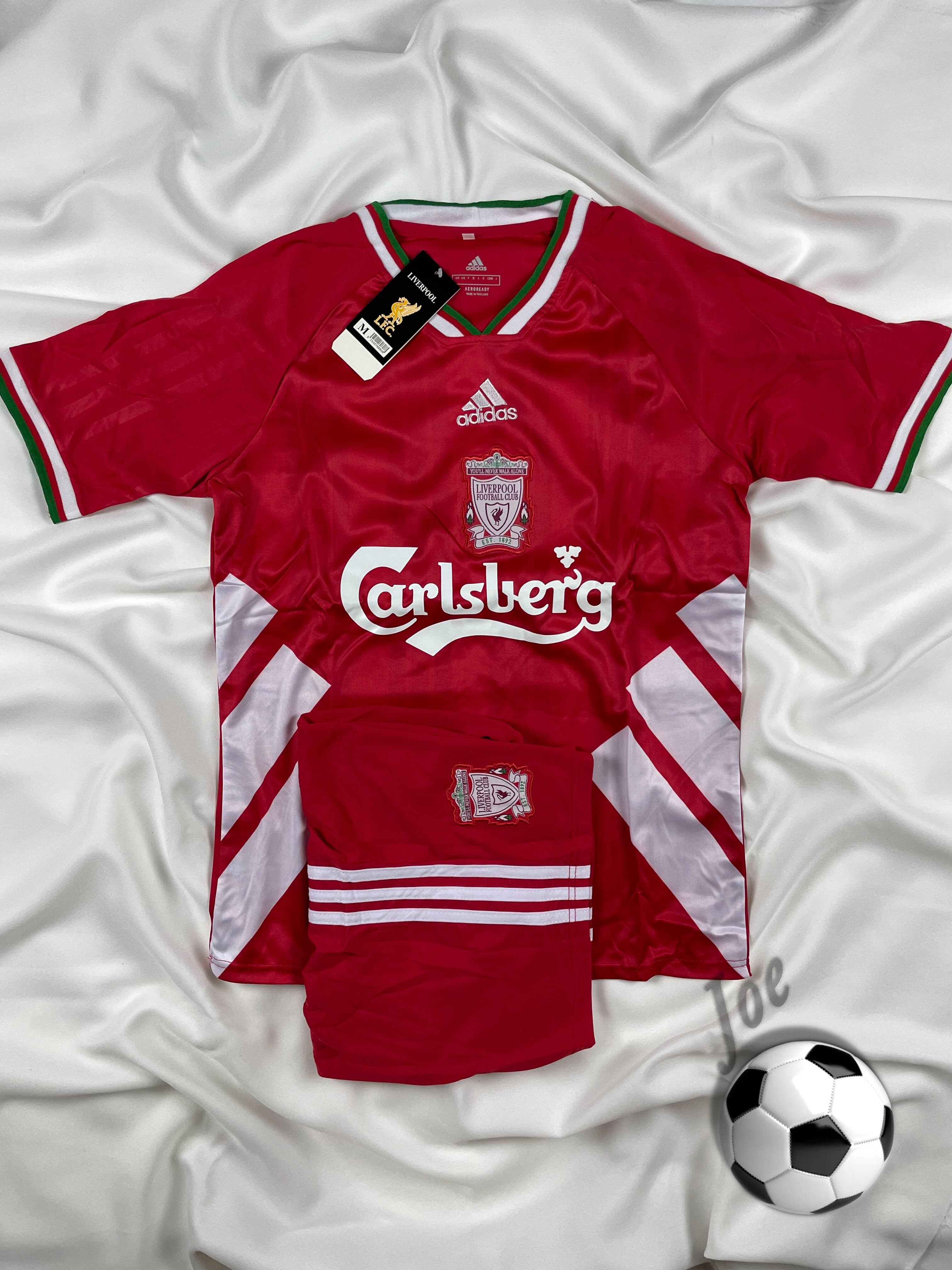 ชุดบอลย้อนยุค Liverpool (Red wt. White, 1993-1994) เสื้อบอลและกางเกงบอลผู้ชาย ปี 1993-1994