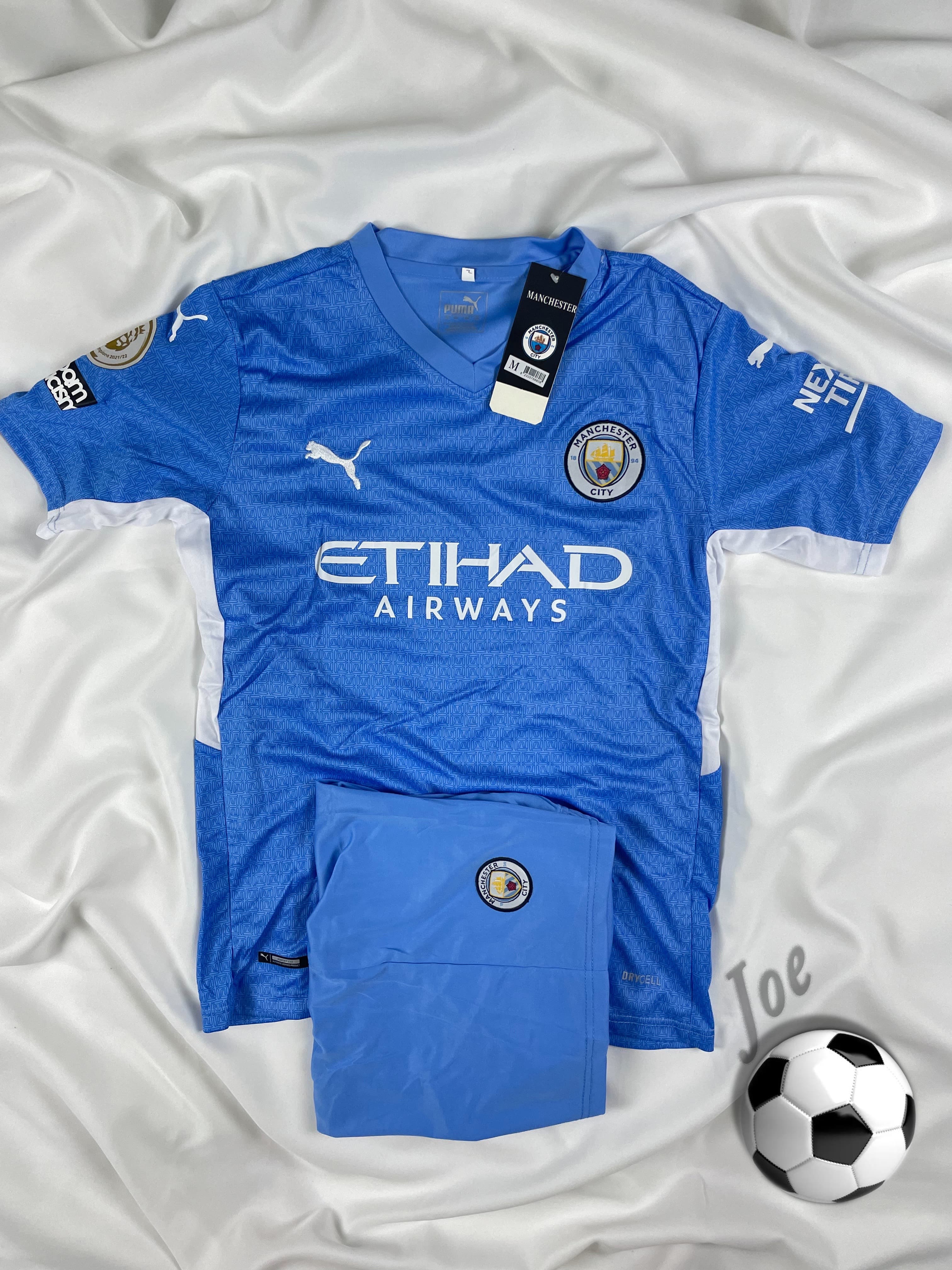 ชุดบอล Manchester City เสื้อบอลและกางเกงบอลผู้ชาย ปี 2021-2022 ใหม่ล่าสุด