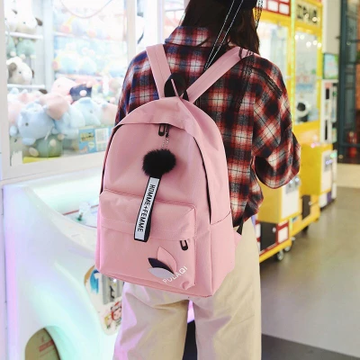 Koreafashionshop(KR603) -กระเป๋าป้สีสันสวยน่ารักมีปอมๆสุดคิววว์