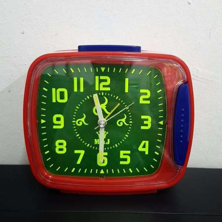 นาฬิกาปลุก ตั้งโต๊ะ  MJ รุ่น532G  สีแดง