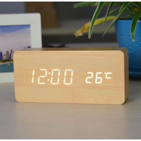 Cassablu นาฬิกาตั้งโต๊ะ นาฬิกาปลุก นาฬิกาลายไม้ นาฬิกาดิจิตอล Wood Clock new step asia