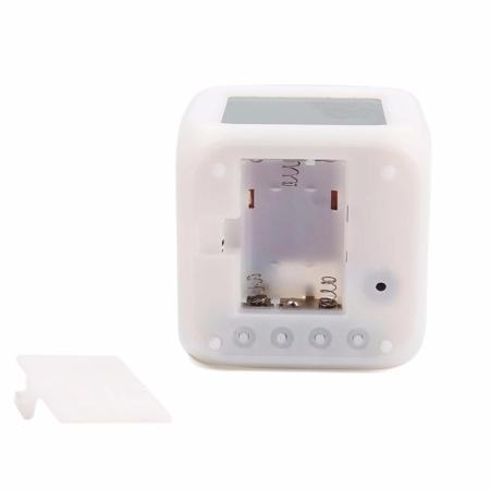 นาฬิกาลูกเต๋า Glowing LED Color Change Digital alarm Clock เปลี่ยนสีได้หลายสีด้วยไฟ LED แสดงอุณหภูมิ/วันที่/ เวลา /นาฬกาปลุก นาฬิกาลูกเต๋า Glowing LED Color Change Digital alarm Clock เปลี่ยนสีได้หลายสีด้วยไฟ LED แสดงอุณหภูมิ/วันที่/ เวลา /นาฬกาปลุก