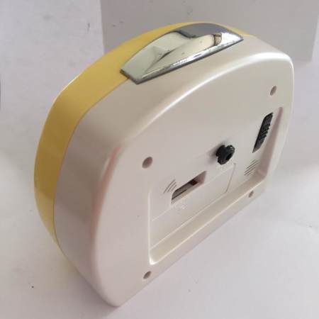 Rhythm นาฬิกาปลุก รุ่น CRE881 NR33 Yellow