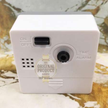 SEIKO นาฬิกาปลุก Alarm Clock รุ่น QHE083A - สีบอร์นเงิน/ขาว SEIKO นาฬิกาปลุก Alarm Clock รุ่น QHE083A - สีบอร์นเงิน/ขาว