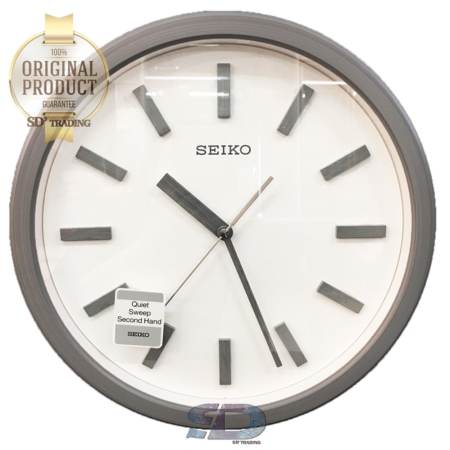 SEIKO นาฬิกาแขวนผนังสไตล์โมเดิร์น สีเทาอ่อนลายไม้ รุ่น QXA681N