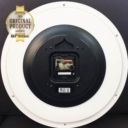 SEIKO นาฬิกาแขวนผนังสไตล์โมเดิร์น สีเทาอ่อนลายไม้ รุ่น QXA681N