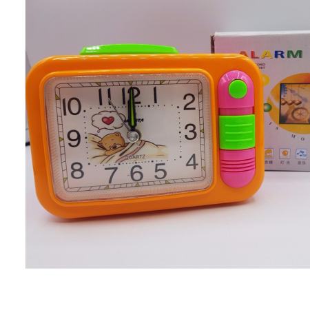 นาฬิกาปลุกแฟชั่น ตั้งโต๊ะ SND2210  ตั้งปลุก มีปุ่มเปิดแสงไฟ มีพรายน้ำดูได้ในที่มืด  ปรับเสียงได้สองแบบเสียงกระดิ่ง และเสียงดนตรี