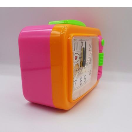 นาฬิกาปลุกแฟชั่น ตั้งโต๊ะ SND2210  ตั้งปลุก มีปุ่มเปิดแสงไฟ มีพรายน้ำดูได้ในที่มืด  ปรับเสียงได้สองแบบเสียงกระดิ่ง และเสียงดนตรี