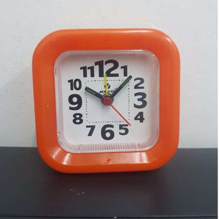 ประหยัดมาก นาฬิกาปลุก ตั้งโต๊ะ TA-333 ตั้งปลุก มีแสงไฟ มีพรายน้ำดูได้ในที่มืด
ขายด่วนพิเศษสุด