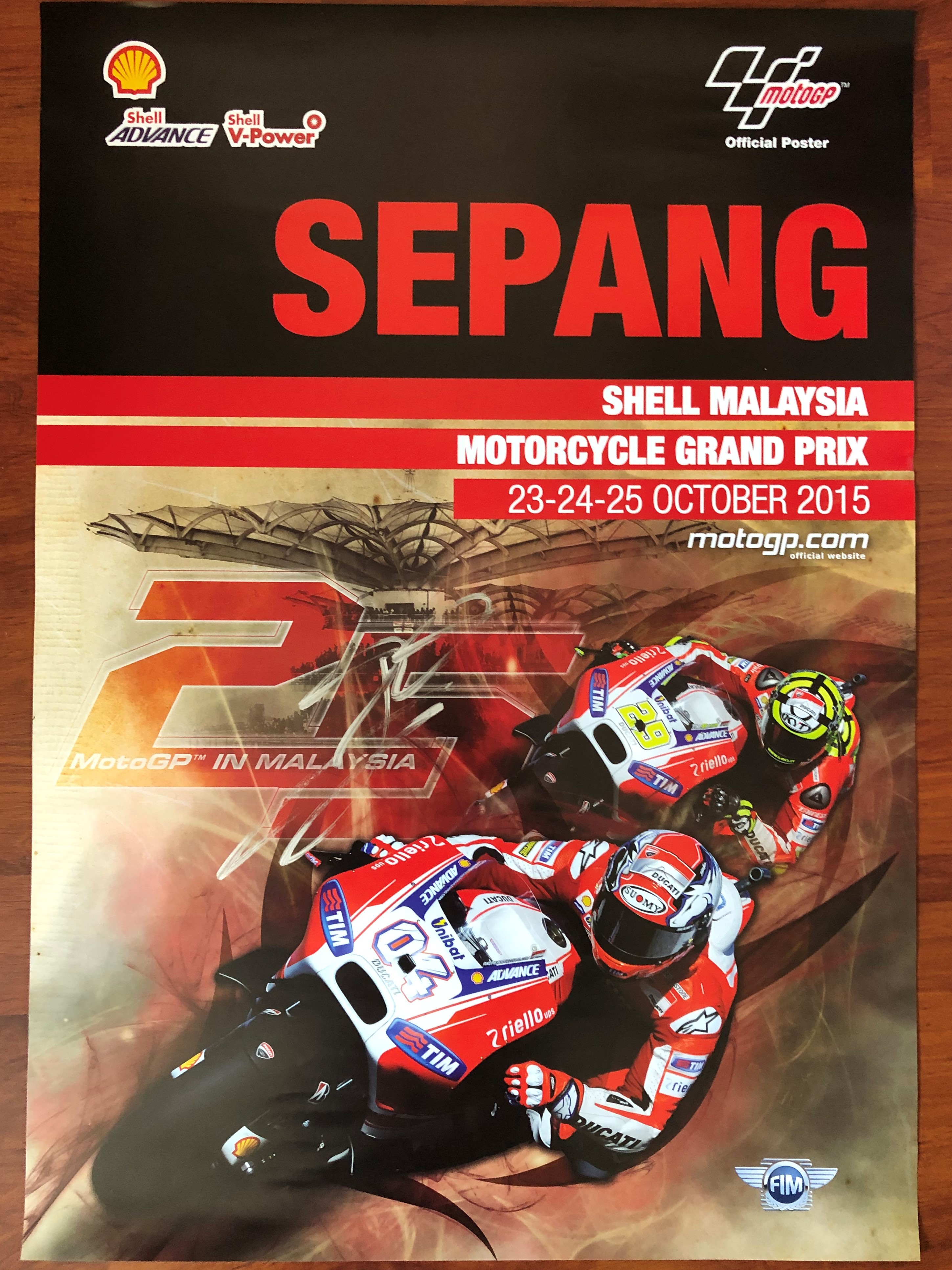 โปสเตอร์ MotoGP #99 Jorge Lorenzo เซ็นสัญญากับโปสเตอร์อย่างเป็นทางการของ MotoGP Malaysia 2015