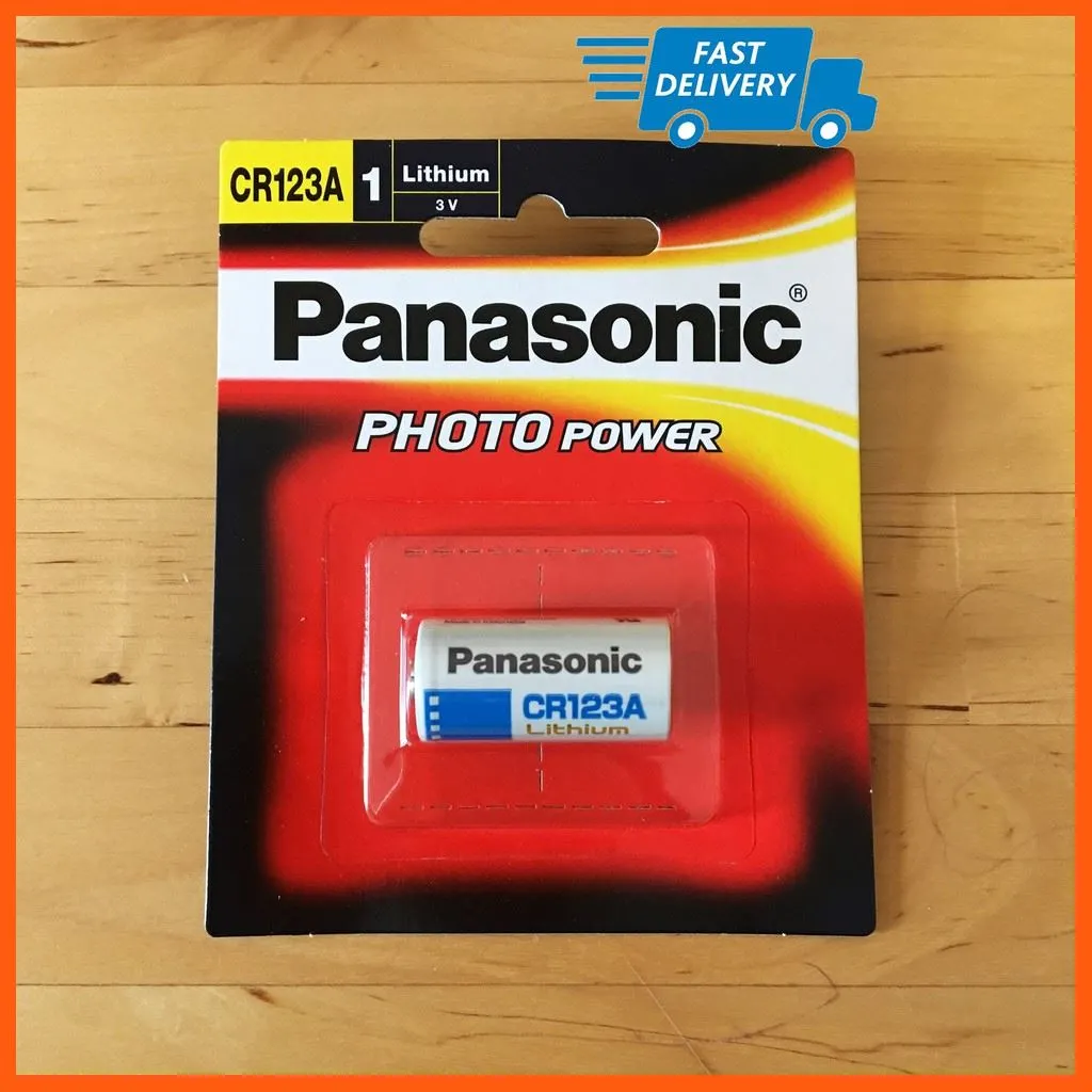 SALE ถ่าน Panasonic CR123A ถ่านลิเที่ยม สำหรับ กล้อง ไฟฉาย Surefire ของแท้ ของใหม่ Lithium Battery 3V CR123 อุปกรณ์เสริม กล้องไฟและอุปกรณ์สตูดิโอ กล้องวงจรปิด