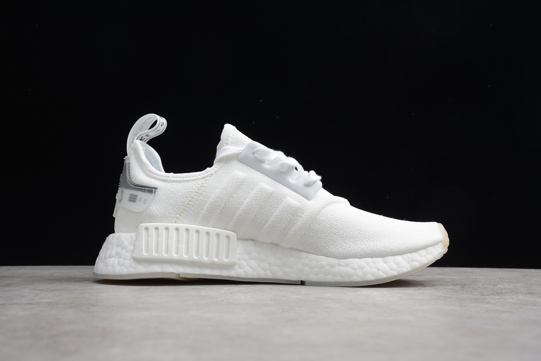 〖WARRANTY 3 YEARS〗ADIDAS NMD R1 BOOST รองเท้าผู้ชาย รองเท้าผู้หญิง