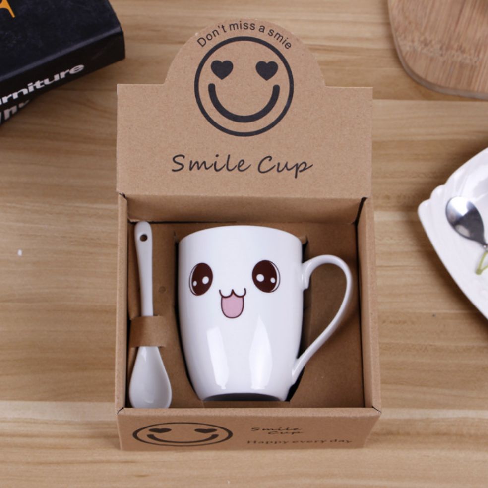 สุ่มลาย แก้วเซรามิกการ์ตูน แก้วกาแฟsmile พร้อมช้อนและกล่อง ของขวัญเล็ก