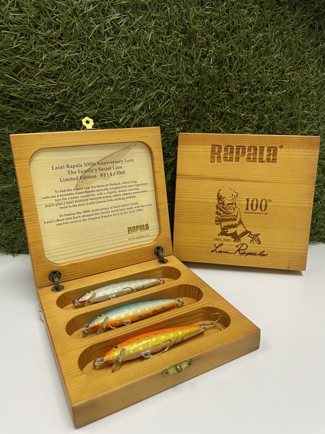 เหยื่อ RAPALA SHAD RAP (SR) 7 ซม. สี BOF ลิ้นแดง (เหยื่อดำลึก 5-11 ฟุต ...