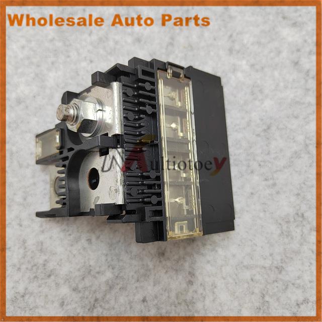 Positive Battery Terminal Fuse Link Connector For Nissan 370Z/Armada/Cube/GTR/Quest/Sentra