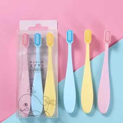3 ชิ้น แปรงสีฟันสำหรับเด็กเล็ก 9 เดือนขึ้นไป Design by Japan